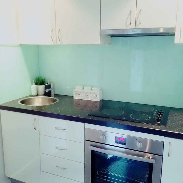 King Deluxe Apartments Melbourne Zewnętrze zdjęcie
